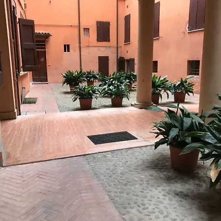 San Carlo House Bologna