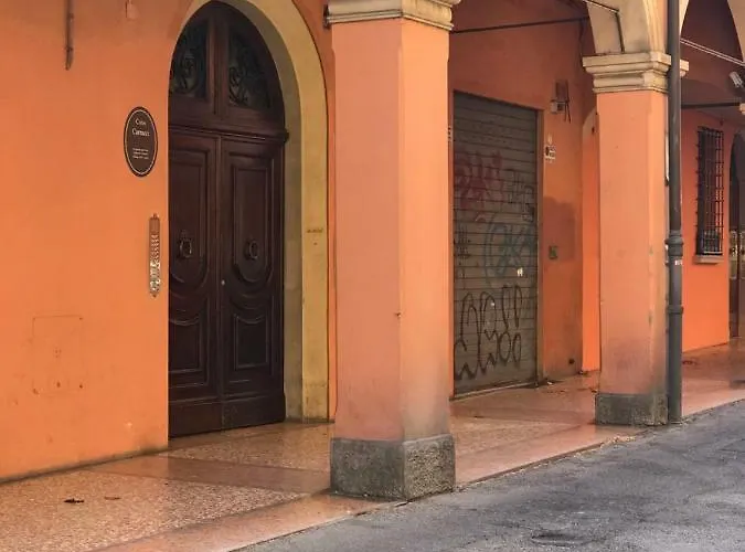 San Carlo House بولونيا