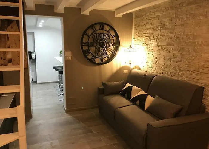 San Carlo House شقة