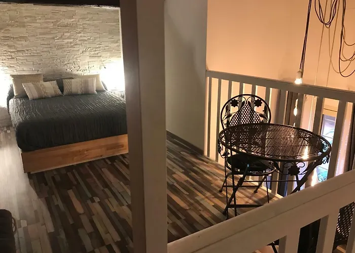 San Carlo House شقة