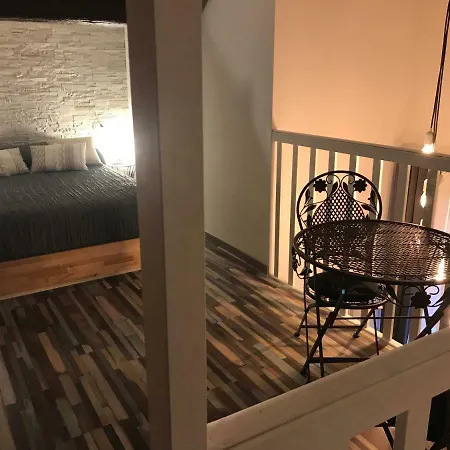 San Carlo House 아파트